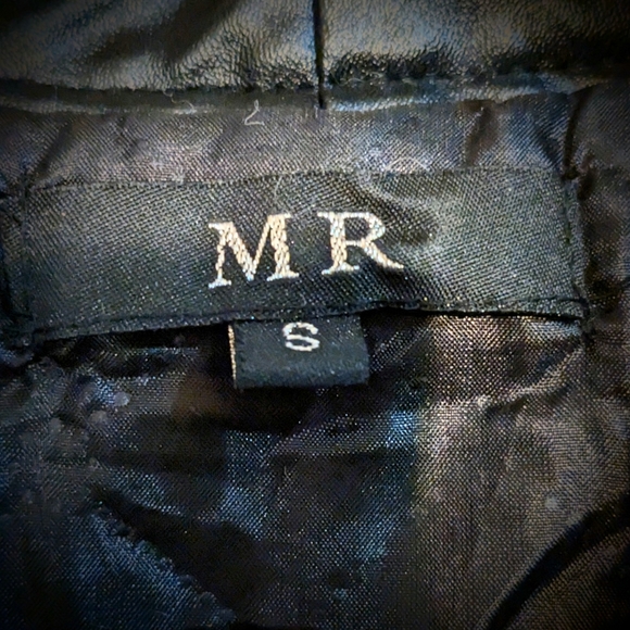 Warm Faux Fur Vest, size M - Picture 8 of 12